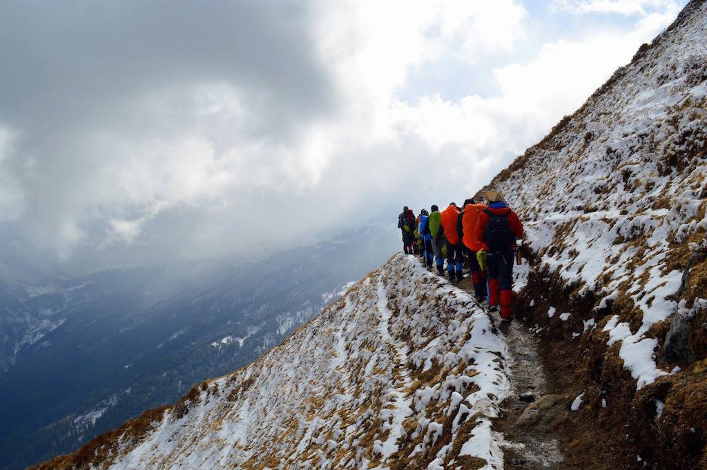 kuari pass indiahikes walking towards talle forest campsite